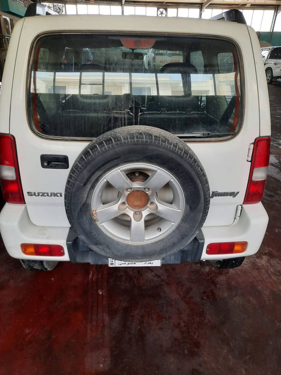 السلام عليكم.. للبيع سازوكي جمني ٢٠١١ رقم بغداد السيارة ٤ سلندر دفع رباعب كير اوتوماتيك، السيارة مكفولة من كل شي عدا طخة براس الجاملغ الامامي اليمين بدون دواخل او ايرباك.. السعر ٨٥ ورقة وبيها مجال. مكاني الانبار. للتواصل ***********
