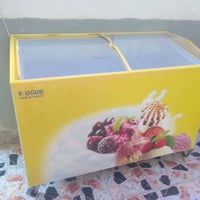 ثلاجة • للبيع