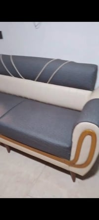 كنبة • جديدة • نص تخم