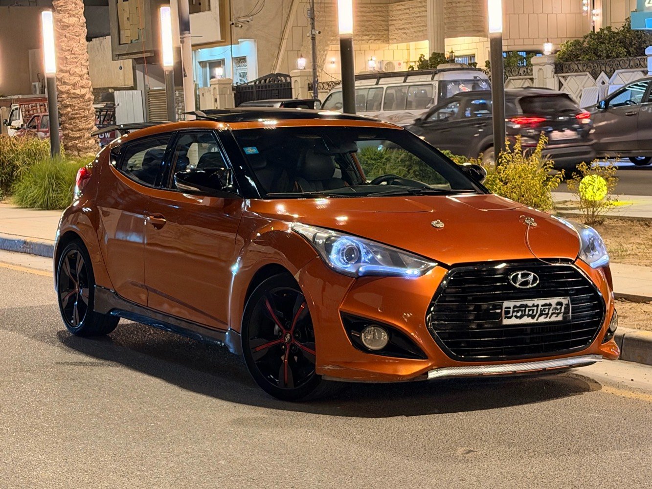 السلام عليكم
فولستر veloster
مديل : 2013 امريكي
ماشية : 112mi الف
فئة : فول مواصفات
بصمه بانوراما بصمة ابواب 
تحكم ستيرن فول مري قلاب كروز سرعه
كشنات جلد تدفئة تبريد شاشا كبيره كامرا خلفيه
حساسات مكينه جديده 1600 مرغوب و كير At
جاهزه السياره للأخير بدون اي نقص ونظيفه كلش 
السياره حادثها جاملغ وبنيد فقط وسياره اثر جراد رشيتها جلاتين فقط بدون معجون وواضح ع سياره 
رقم بغداد هزه رقم سنويه كله جديد بسمي 
عنوان : بغداد اليرموك
السعر: 78$ ورقه وبيها مجال بسيط..
***********
