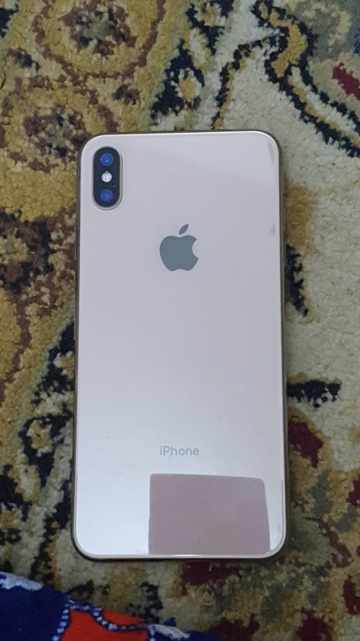 ايفون اكس ماكس ذاكره 64 بطاريه 84 فيسايد واقف عندك الباور مال يطفي ويشغل عاطل شاشه بلادي السعر 120 عنوان كركوك حزيران***********📞
