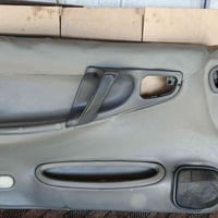 بطانة باب السايق سيارة دايو برنس عادي  نضافة مثل ما واضح بالصورة  الشر...