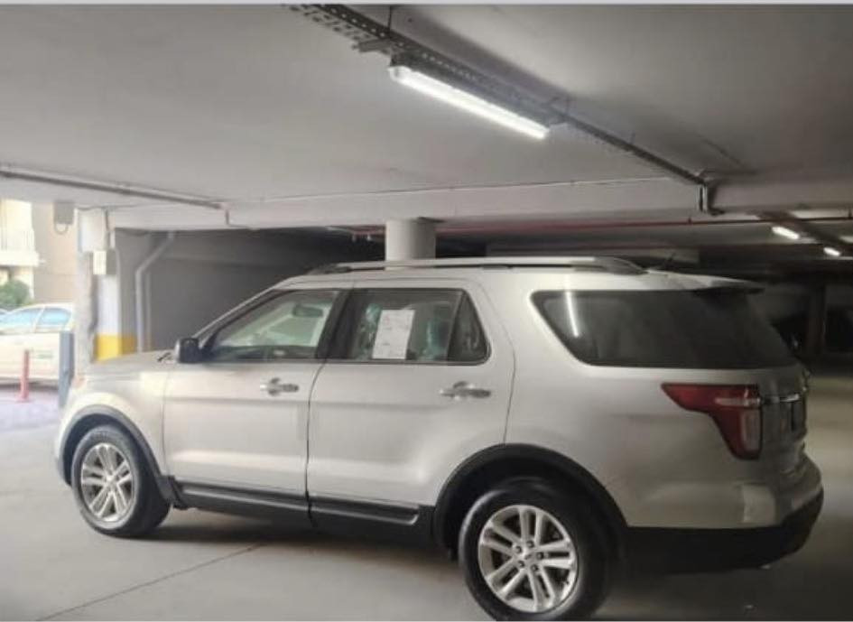 بسم الله الرحمن الرحيم 🤩♥️
بيع فقططط❗️❗️
السلام عليكم اخواني فورد  اكبسلورر 2013 xltشركة نيڤا  7 راكب سيارة اخت الزيرو مكفوله كفاله عامه من الدعاميه للدعاميه شرط ع السونار وافحص وين مايعجبك.' اللون سلفر

سياره نصبة وتراي ونعومه وحدادية وكهربائيات ودواخل زيرو  لزگات الشركة  ع البلاد تجي وتشوف بعينك مال بيت ومحافظين عليها ."
مكينه وكير ستة سلندر[ 3500] برغي مامفتوح بيهن شرط الفحص والسونار 
ماشية:70الف km 
تخم تايرات كلهن جدد وأصليات على المعاينه
باتري جديد سيارة جاهزة على اخر حباية 
رقم سليمانية مميز جديد سنوية لل2028 
تدفئه وتبريد مركزي 3قطع ♨️❄️
تحكم تبريد خلفي
تحكم ستيرن
 تو ويل 
مثبت سرعه
مدخلAUX
مدخل USB
لافتات ترحيب 
منضومة زنون اصلي شديتها 300$
كاحساسات امامية وخلفية
كشن قلاب
مقاعد شامو 
يدات نيكل
 + ١٢سماعة 
سياره كارتون مال جناي الله يشهد الف ماذب عليها

أعزائي: السعر١٦٠ وبيها مجال قليل
العنوان: البصرة📍
للأستفسار☎️📞 *********** متواجد واتساب واتصال
