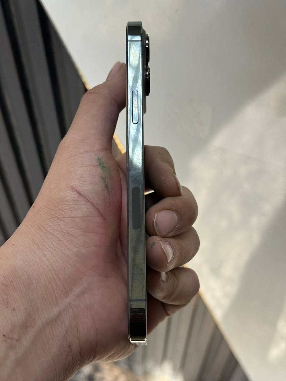 سلام عليكم ، 13 بروماكس للبيع لون زيتوني 🫒
ذاكرة ٢٥٦ ، بطارية ٨٤ 
الجهاز وتربروف 🚨
ممفتوح ولامبدل شي
السعر بـ٦٦٠ وبيه مجال بسيط
📍 بغداد الزعفرانية ***********
