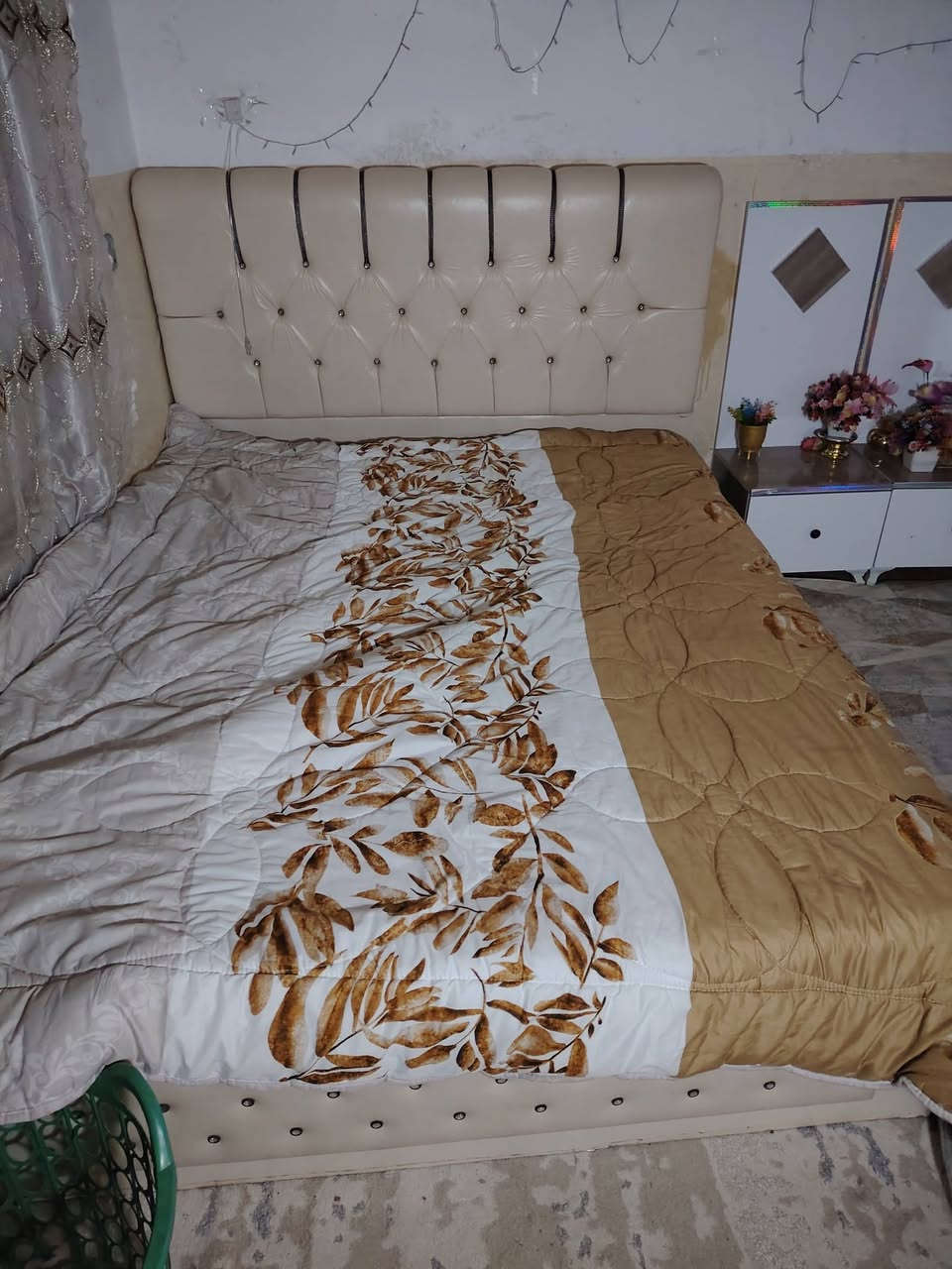 غرفة تركي. 5 قطع مستخدمة شي قليل 175 وبيهة مجال. 0782905401


**إذا كنت صاحب هذا الإعلان وتريد حذفه لأي سبب، رجاءا أرسل رسالة إلى الدعم الفني**