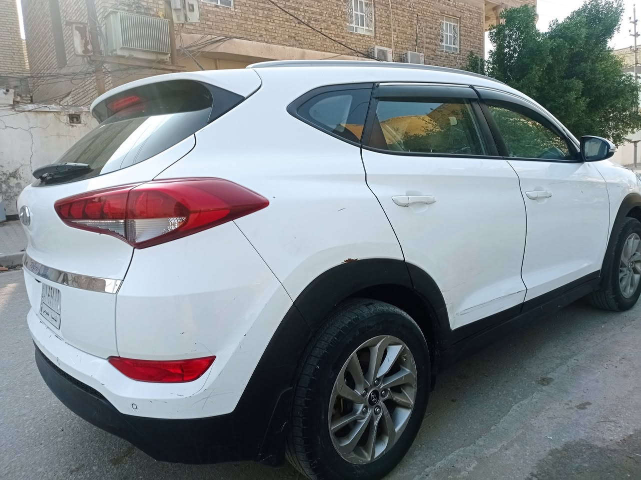 توسان 2016 سياره نضيفه مكينه 2000دوش رقم قادسيه ماشيه 110 تحم ستيرن حساسات ارادار مري شفط حساس اعطال سياره مكفوله من الفتح والصبغ بيه شخوط قليله مامصلحه والبنيت الحافه مالته مضروب شويه ومصلح بدون فتح مكانه بالنجف سعره 158 وبيه شويه مجال للاتصال ***********
