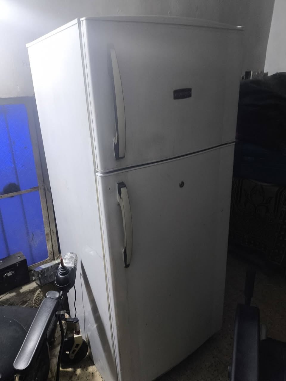 اخواني غراض مطعم للبيع 
رقم صاحبهن
***********
