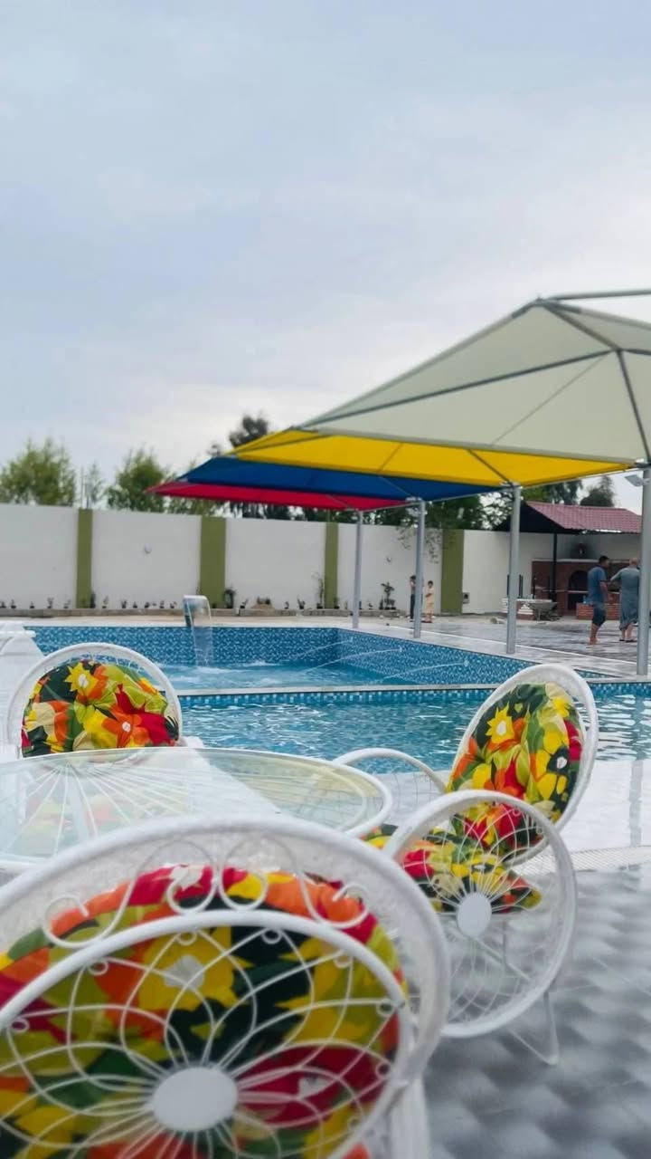 مزرعه ومنتجع بيخال ترحب بالضيوف الكرام متوفر حجوزات طيله ايام الاسبوع مع ايام العيد للاستفسار الاتصال او مراسله ع الواتس ***********
