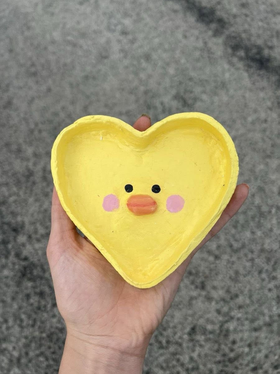 السلام عليكم / تابعوني
اشتغل سيراميك بكل الاشكال وحسب الطلب✨💛
شهادات تخرج وعقد وتصامميم
بوكيهات ومسكات تخرج وخطوبة 💍🎓💐


**إذا كنت صاحب هذا الإعلان وتريد حذفه لأي سبب، رجاءا أرسل رسالة إلى الدعم الفني**