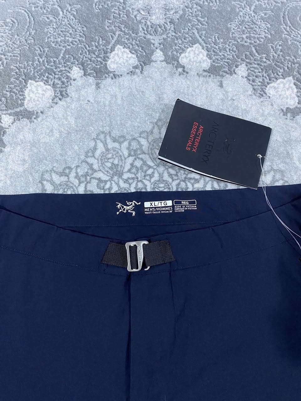 السلام عليكم ورحمة الله وبركاته

Arc'teryx Gamma Pan
قیاس XL/101CM/38
توصيل جميع محافظات العراق 🚖


**إذا كنت صاحب هذا الإعلان وتريد حذفه لأي سبب، رجاءا أرسل رسالة إلى الدعم الفني**