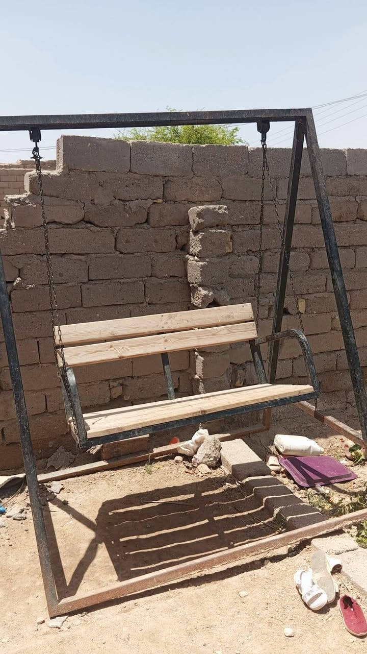 سلام عليكم  مرجوحه للبيع مكاني ناحيه الطار ***********
