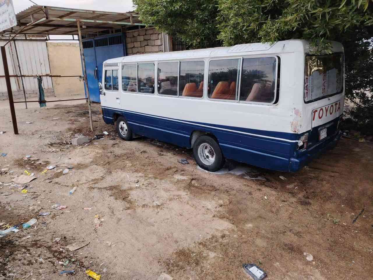 سلام عليكم كوستر للبيع عريض موديل ٩١ رقم بصراه ألماني مشروع وطني سنويه منتهي استوه ٢٤ عاج راعيه موجود يمي مكينه وكير ٣٠٠٠ بانزين بل كارتون استوه شادهن حداديه حلوه دوخل حلوات كهربائيات شغاله جام كامل سياره حلوه ونظيف جاهزه كبل للخط السعر ٥ملايين وبيه مرحبا قليل مكاني البصره وهاذ رقمي ***********
