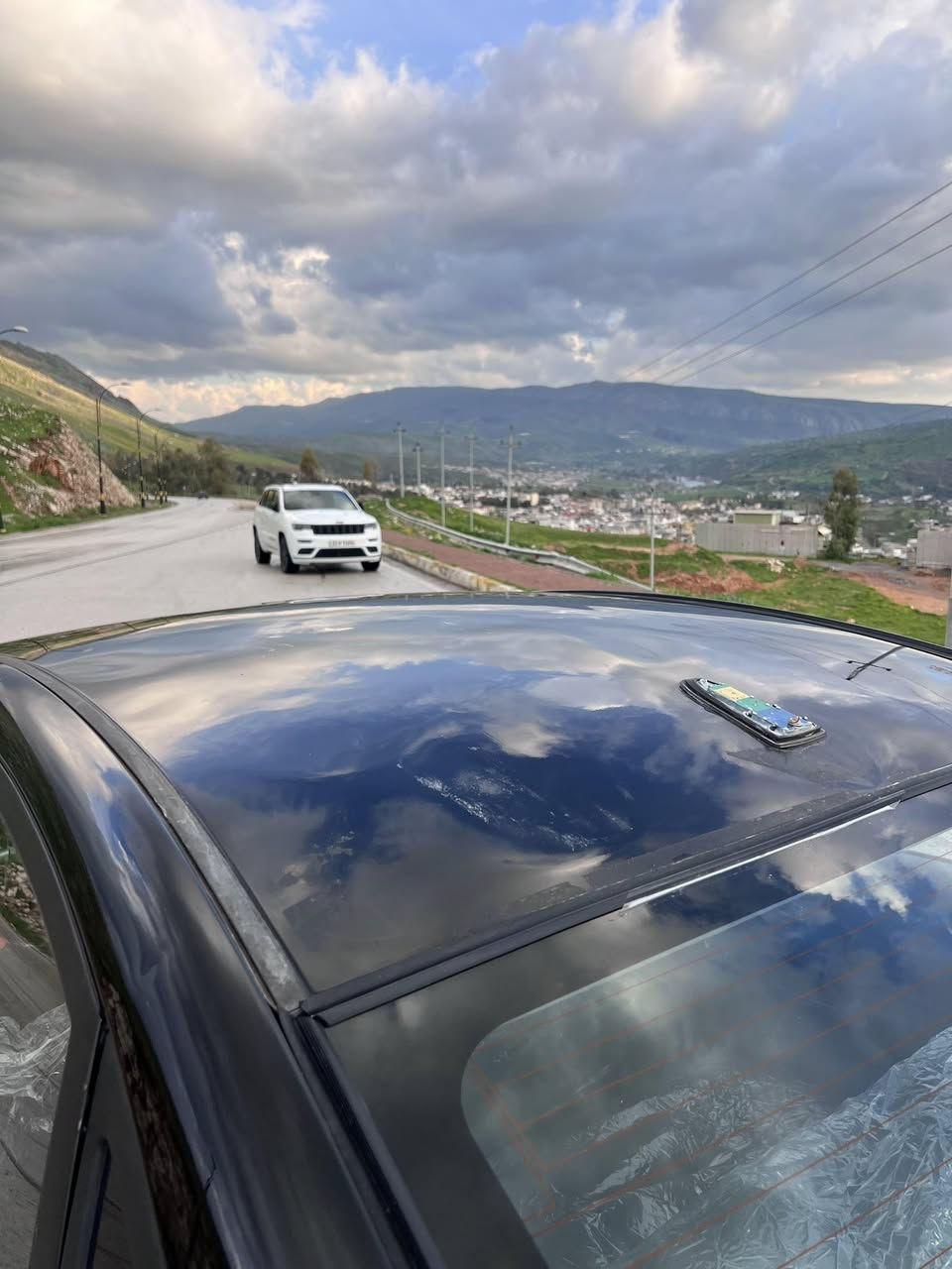 هۆندای ئەڤانتی2010
پێشوپشت كەپس 
چوارتایەوویلی لۆك
سەقفی بەشەرت
كەڤەری بەشەرتە
دەعموولێدراوی نیە
گێڕومەكینەبەشەرتە
مواسەفات فول بەس سڵایت نیە
تەقەوڕەقەی بەشەرتە
ئاوێنەشەفت
كوشن هیتەر
گێچ وەنەوشە ١٣٩ هەزار ڕۆشتوەە
هەمووشتی ئیش دەكات
ناونیشان دووکان سیاحی 
0750 343 43 48 
لەسەر ئیزنی ئەدمین
