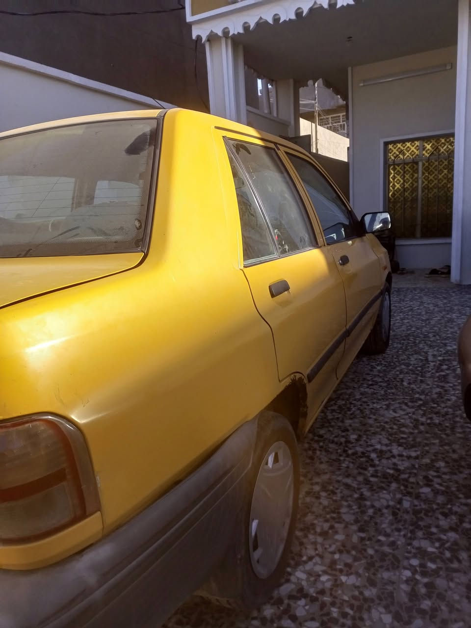 السلام عليكم سايبه موديل 15 للبيع باسمي داخله نضيف كير محرك مكفول صدر خير من الله بيه فطر بلشاصي الايسر ومصلح وبيها ضربه بجهت السايق مبينه بلصور السعر 32 وبيها مجال اللاتصال *********** متواجد فيس واتساب مكاني بغداد
