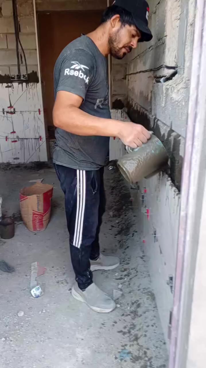 سلام عليكم خلفه سيراميك جدار ورضيه شغل درجه واله هاذ شغلي ارضيه وجدران هاذ رقمي بي وتساب ***********
