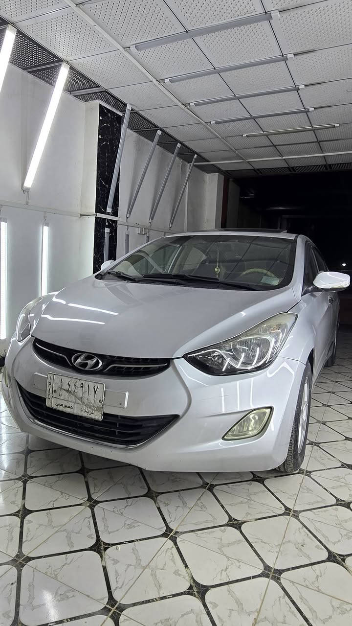 السلام عليكم
النترا ٢٠١٤خليجي
فول مواصفات واحد على واحد GLS 
صبغ ثلاث قطع شرط بدون اي دواخل وبيها مكانات بيها بارد بدون ايرباك.
مكينه ١٨٠٠
بصمه
فتحه سلايت روف
شاشه+ كامره 
تحكم ستيرن
داخل بيجي
أشاير مري
نضام اي بي إس
يدات نيكل
حساس خلفي
نضام ECO اقتصادي
٤ دسك.

مكان السياره كربلاء
السعر ١٠٥ بيها مجال 
للأستفسار ***********
