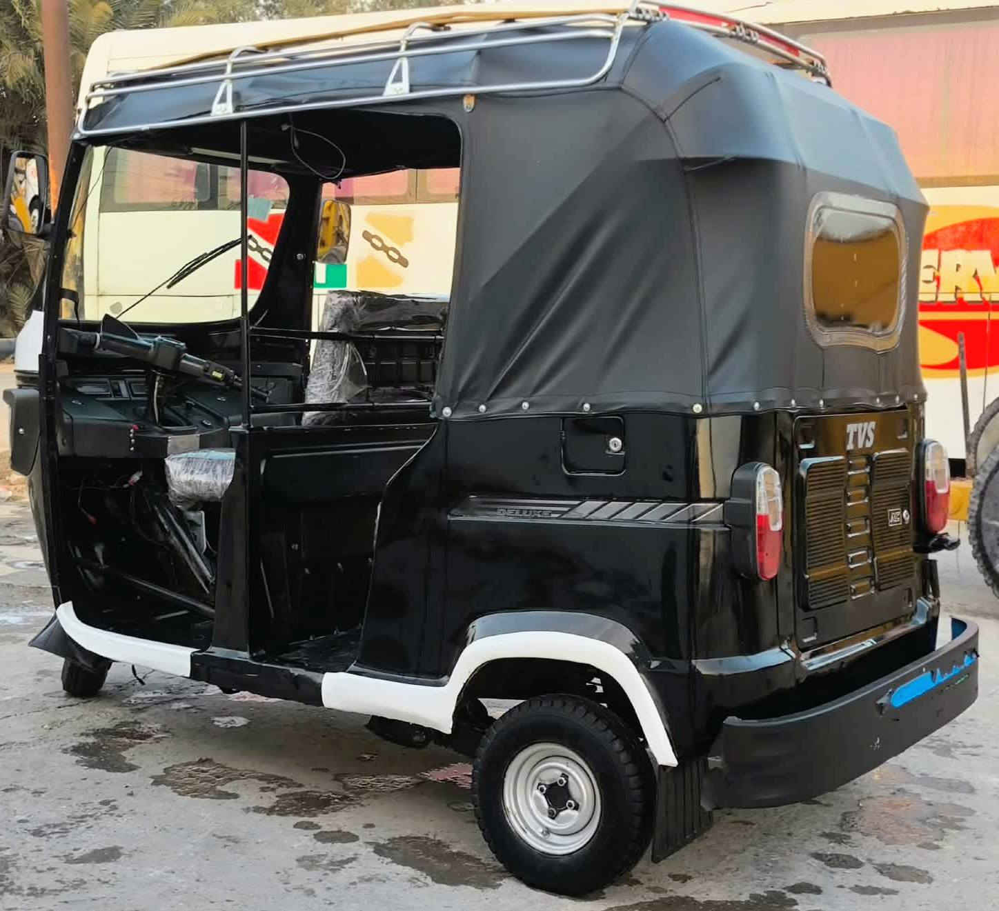 السلام عليكم تكتك TVSموديل 2020 شهر 2  اوراق أصولي جاهزة من كلشي كبل لشارع  كفالة من ضربة دشبول 21 كهربائيات شغالة  لا ستفسار اتصل ***********
