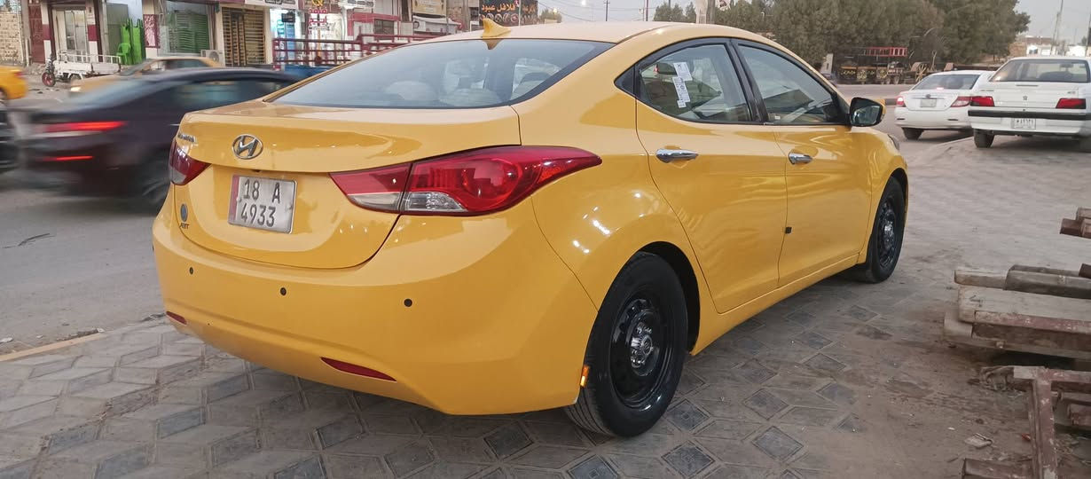 النترا موديل 12
رقم بابل انكليزي بسمنه

مكينه 1800 حاويه 

كير جديد 

حداديه امام خلف 

تبريد ثلج 

تخم تاير 

سياره بيه بس بنيد لباقي مكفول 

مكاني ديوانية 

سعره 100 

للاتصال على الرقم 

***********
