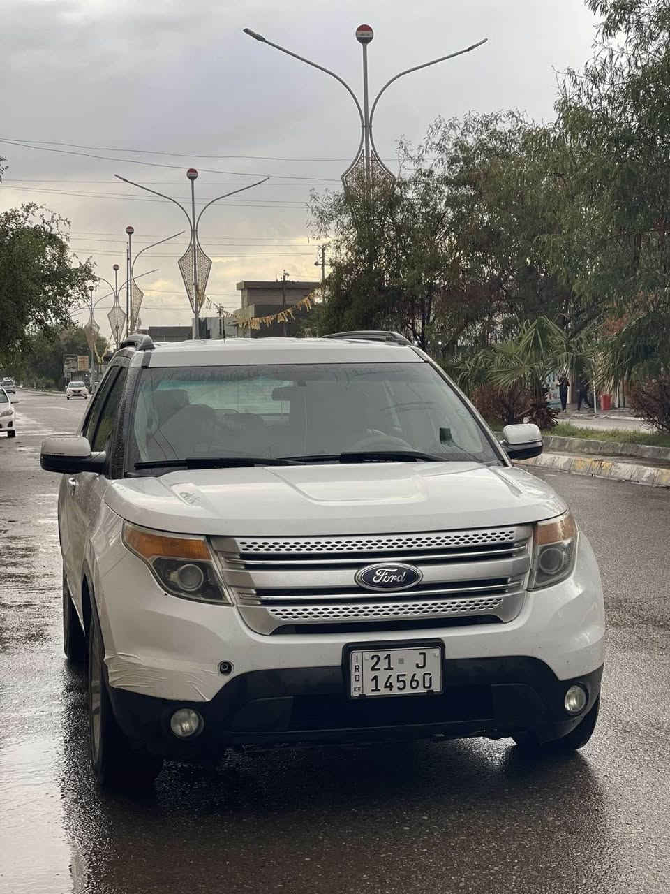 فورد اكسپلور شركة نيڤا خليجي  دبل اكسل موديل 2014 سيارة ماشي 140 ألف كلين تايتل 6 سلندر 3مقاعد تبيرد مركزي رقم و سنوي جديد بسمي بطاقة بانزين بي و سعر 166 بيها مجال رقم موبايل *********** كركوك, العراق
