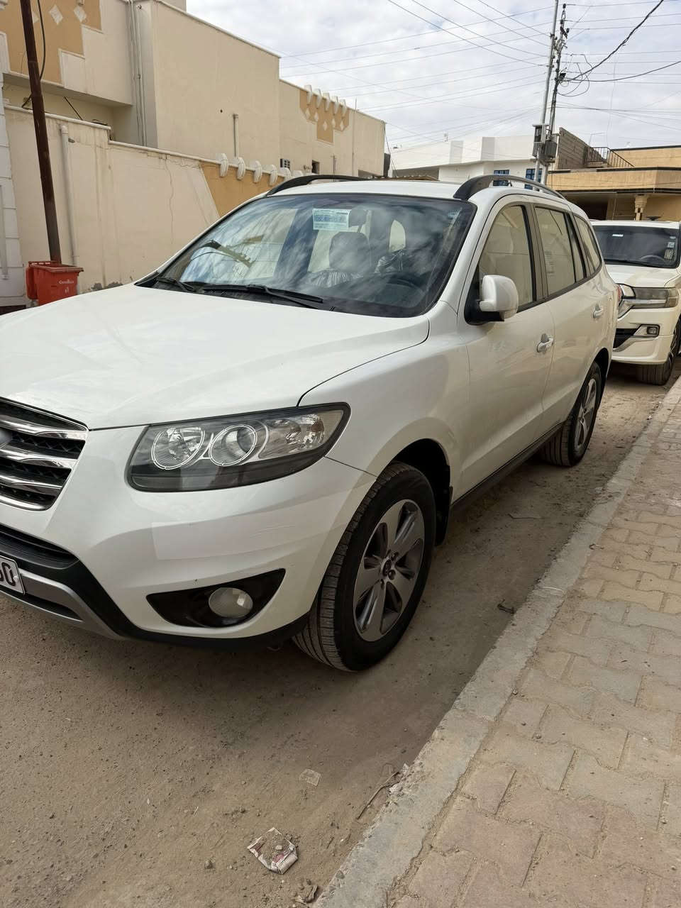 السلام عليكم سنتافي للبيع موديل 2012 سياره مكفوله كفاله عامه بدون صبغ مكينه ما ممدود عليه سبانه كير مكفول فول مواصفات الأخير سياره جديده رقم سليمانيه بسمي السعر 155$ بي مجال الشراي يتصل ***********
