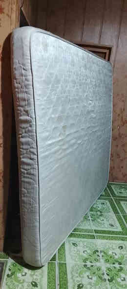 فراش نوم للبيع نظيف جدا مستعمل موده قصيره السعر 45 مع المجال العنوان النجف الاشرف ***********
