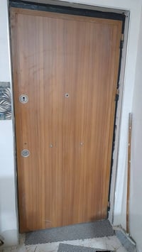 أبواب ثقيلة • ٦ أبواب • بدون جرجوبة