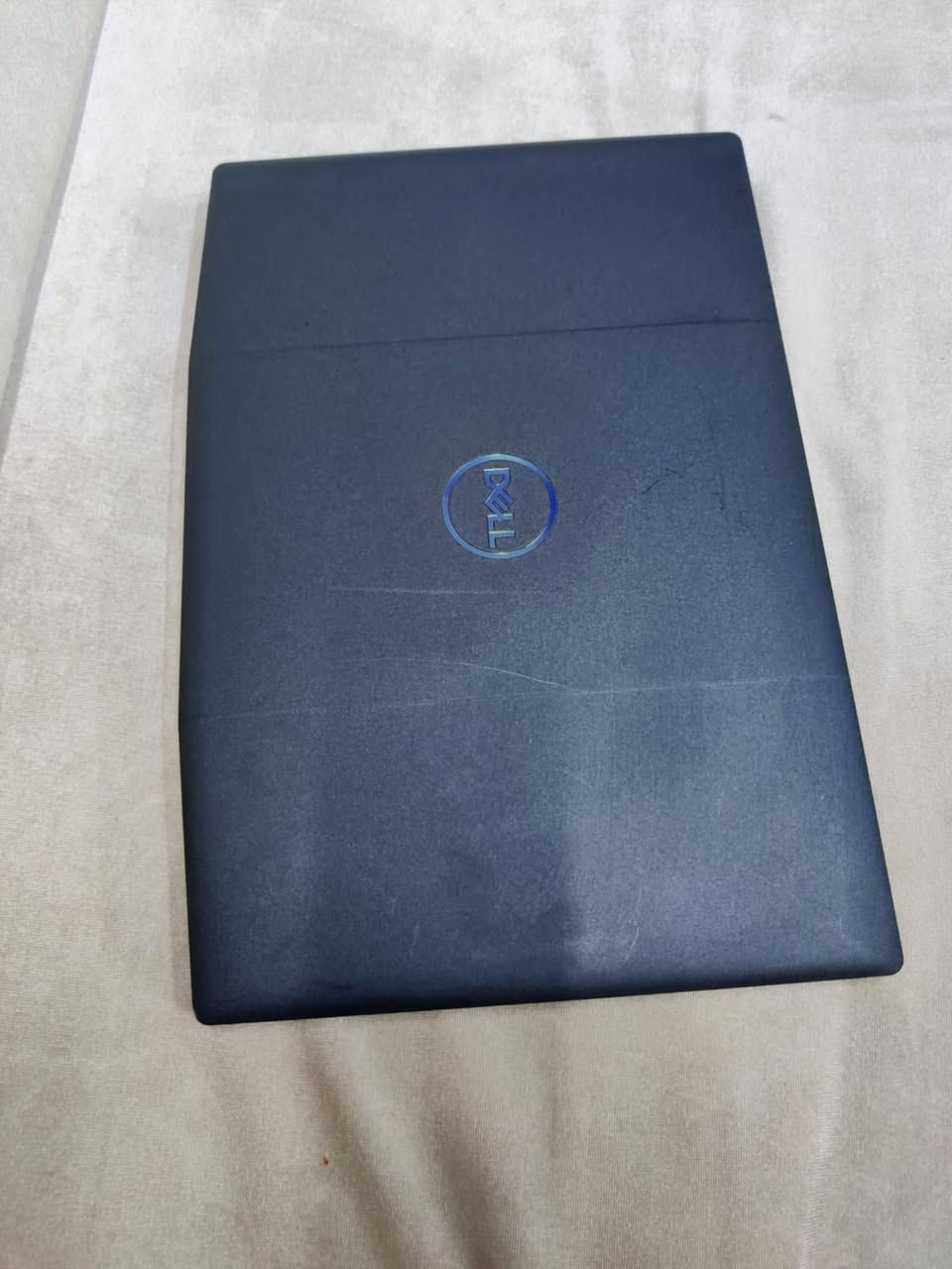Dell gaming G3 15
core i5 10th
Hard 512 ssd
Ram 16
NVIDIA GEFORCE GTX 8 
15.6 Full hd 120 hz
سعرها 625 وبيها مجال بسيط 
***********
