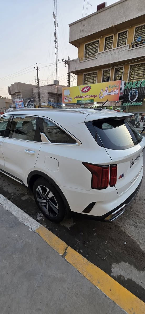 سورنتو ٢٠٢١ للبيع ٢٦٠٠٠$ وبيها مجال للطيبين التفاصيل في
الصور بيها ضربة بالجاملغ الخلفي وممصلحة على وضعها
للاتصال ***********
