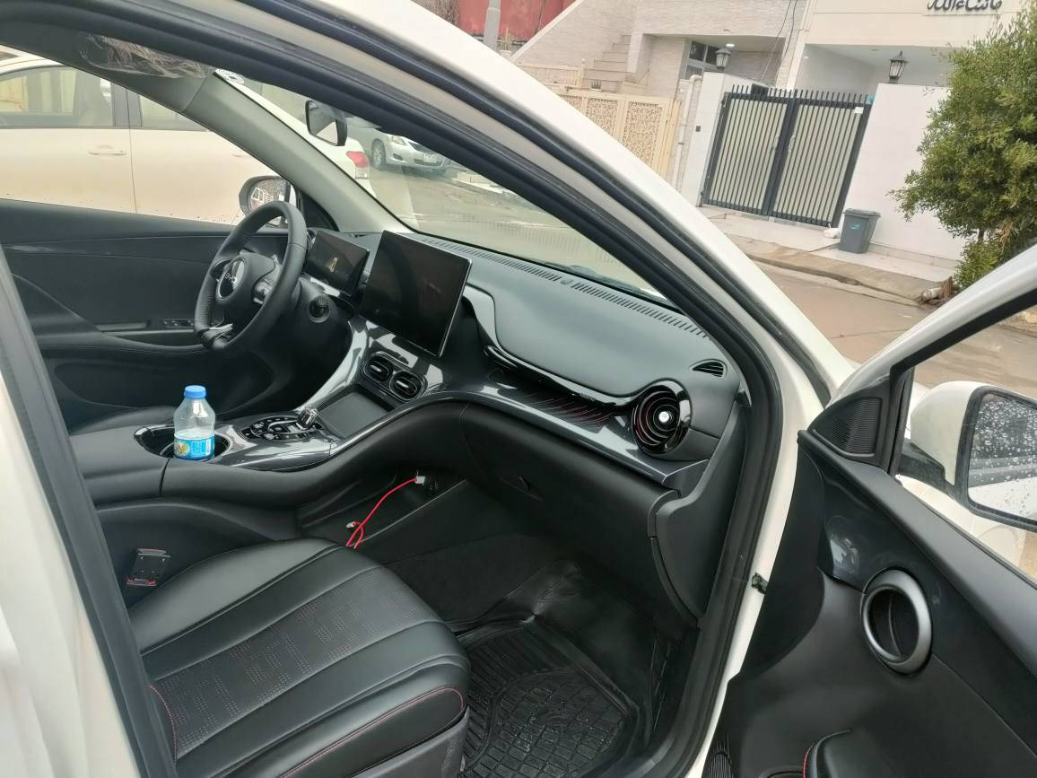 BYD e2 
فول کارەبای بە یەک شەعن 405 کیلۆمەتر ئەروات سەیارەکە هیجی نیە 2025 هەمووگیای بەشەرتە 3000کیلۆمەتر ڕۆیشتوە
سەعری 125 کەلاو مەجال  گۆرینەوە ناکەم *********** أربيل, العراق
