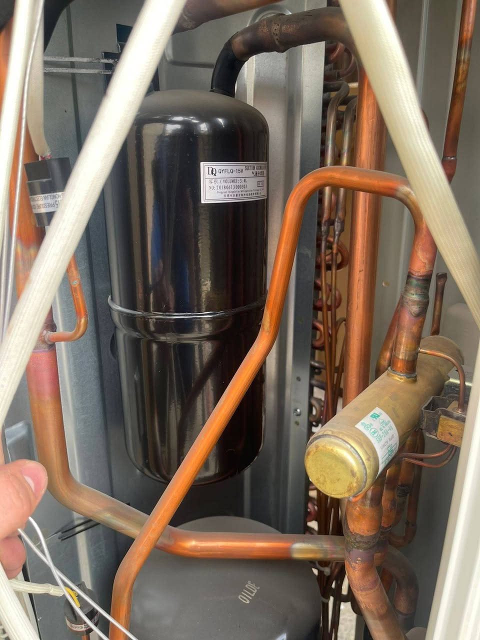 سلام عليكم
سبلت ميديا جديد بحالة الوكالة 
٤ طن دبل فان 
ضرر سوء تخزين 
سعرة داخل شركة يوصل ١٣ ورقة 
سعر الي نبيع بي ٩٠٠ دولار واصل لباب بيتك 
ملاحضة سبلت يشتغل ثري فيرز
***********
