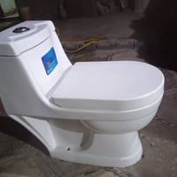 مقعد غربي مامستخدم ربطنا وشلعنا لبيع السعر ٥٠ قفل 07802625682