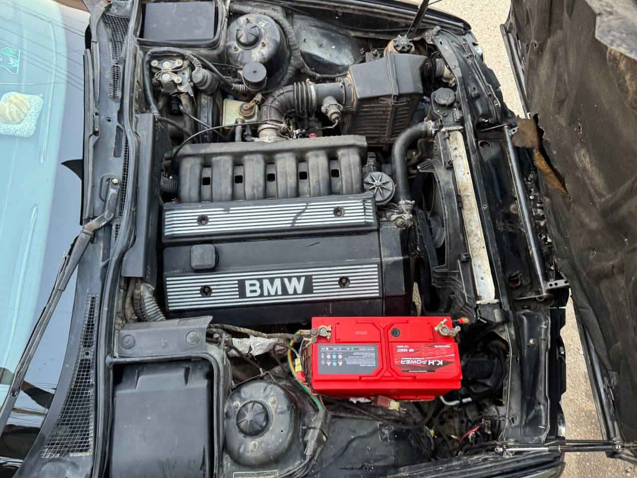 سلام علیکم
بي ام 525 مسكر عدل موديل 1991
كير محرك جدد اريد مراوس شعندك نزل


**إذا كنت صاحب هذا الإعلان وتريد حذفه لأي سبب، رجاءا أرسل رسالة إلى الدعم الفني**