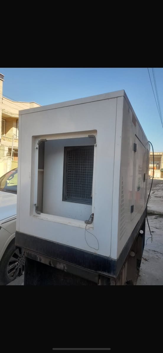 مولدة بيركنز 20 كي في
خزان الكاز وياها مكاني بغداد البلديات  سعرهه مناسب ***********
