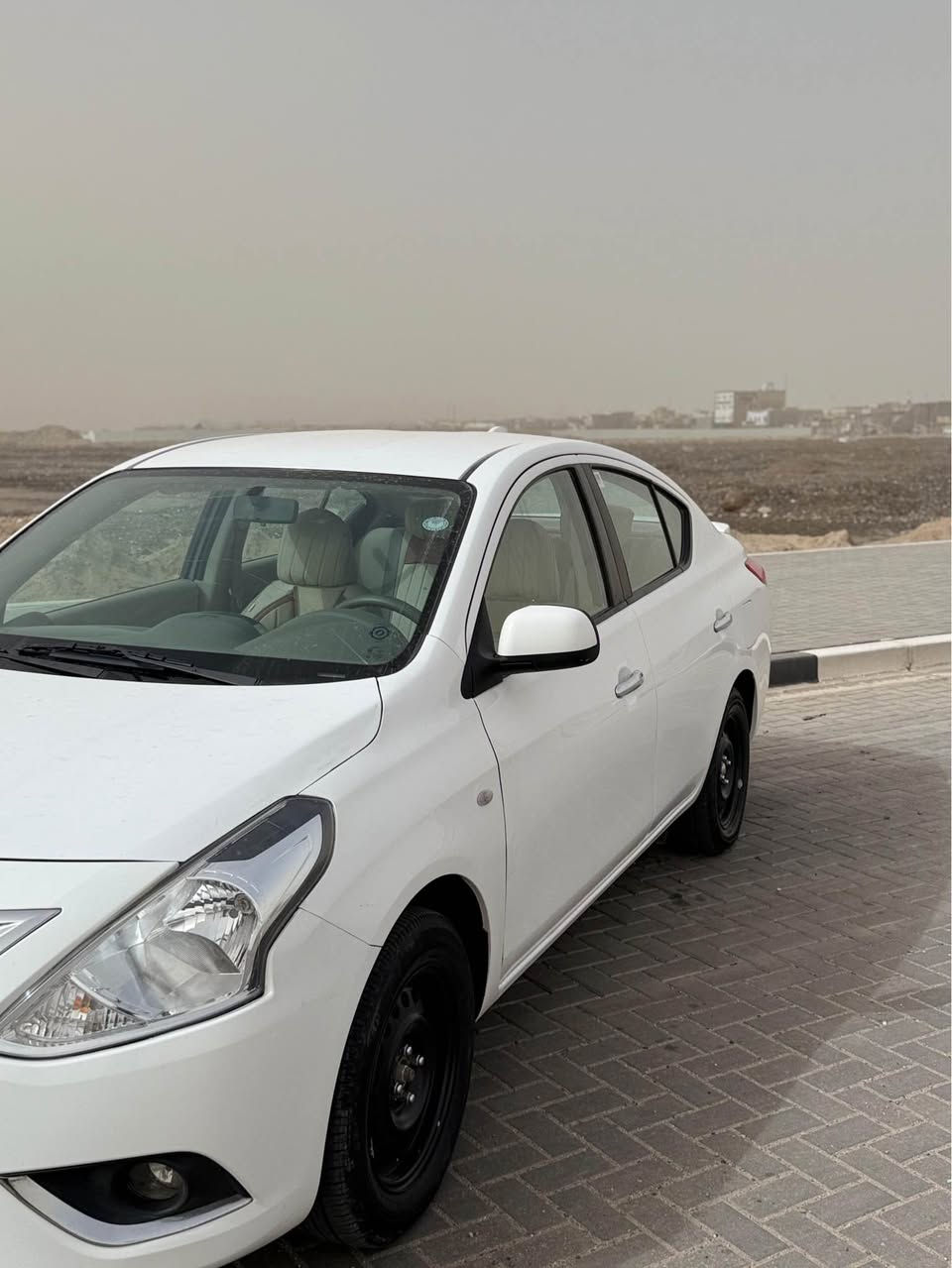السلام عليكم
نيسان صني هندي ام البليته الزركه موديل 2024مدوشمه كشنات وارضيه السياره جديده ومكفوله من الصبغ ماعدا جاملغ امامي مبدل نفس الون مال تفصيخ  السعر121$
العنوان بصره حي المهندسين للاتصال *********** البصرة, العراق
