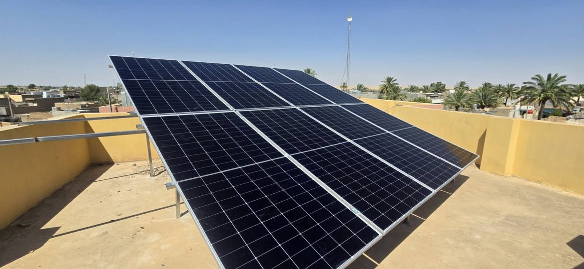 #السعدية_تبه

تم بحمدالله تنصيب منظومة طاقة شمسية
 بقدرة 20 امبير نهاري و 18 امبير ليلي 
الواح بقدرة 645W HI-MO X10 من شركة  لونجي ضمان 15 سنة
انفيرتر 6Kw felicity ضمان سنتين استبدال 
بطارية ليثيوم 17.5kw felicity ضمان 5سنوات استبدال 
صيانة لمدة سنة مجانية
للاستفسار الاتصال:-
***********
***********
***********
المركز الذهبي-Golden Center 

#ألواح_شمسية #توليد_الكهرباء #نظام_كهروضوئي #مستقبل_الطاقة
#طاقة_شمسية #طاقة_متجددة #استدامة #بيئة_نظيفة
