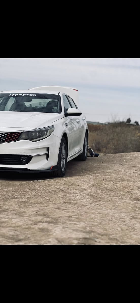 اوبتما (k5) وارد كوري. ٢٠١٦ شكل الجديد سياره بيهه اربع قطع صبغ فقط .. بصمه مرايات شفط سياره نضيفه وجاهزه حداديه جديده استخدام شخصي لا  تكسي ولا فره  متواجد واتساب ***********   السعر ١٥٠ وبي مجال بسيط  . رقم بصره سنويه جديده
