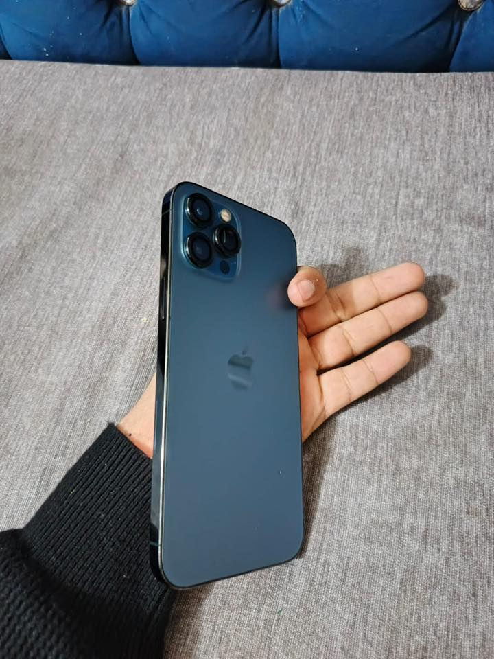 السلام عليكم ايفون ١٢ برو ماكس مبدل شاشه اصليه وبطريه اصليه شرط أصليات مكاني نجف حي السلام ذكرته ٢٥٦ 
*********** وتساب 
***********اتصال
