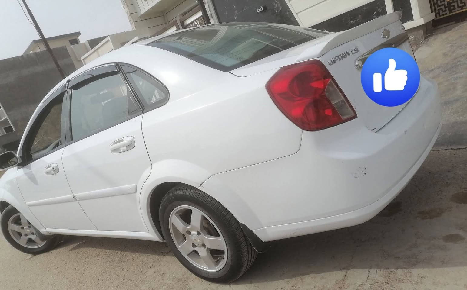 سلام عليكم للبيع او بترا موديل 2011 رقم بغداد بيه قطعتين جاملغ امامي وخلفي بسمي تحويل ثاني  مكينه وكير جدد تبريد تدفئة شغاله مكان السياره بغداد الراشديه السعر 75 او بيه مجال رقم الهاتف ***********
