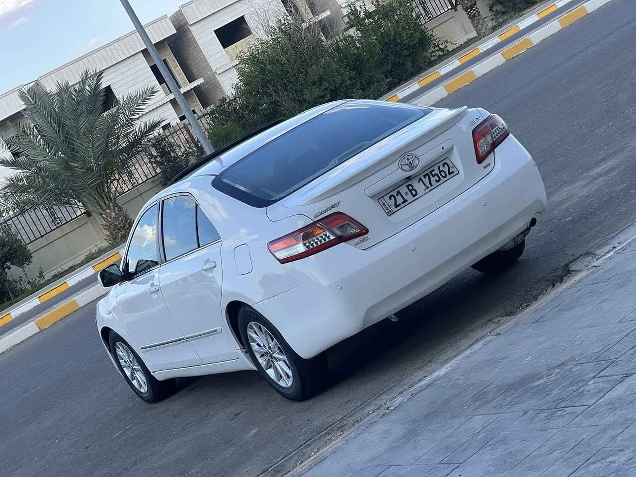 ...﷽ ...
للبيع كامري 2008 خليجي رقم سليمانيه انكليزي سنويه 30 هزه 26 شرط التحويل والغرمات 
فول موصفات glX 
سلاية روف برده كهرباء تحكم مقود كشن كهرباء شاشه ايباد كامره حساسات 
محدث 11 بلكامل 
كير محرك شرط بدون عيب بدون تنقيص بدون تبخير بدون رواجز 
الصبغ بيها قطعه وحده فقط بدون دواخل شرط الفحص والسونار 
سياره عليها ادمه كامله بدون نواقص 
مكان السياره تكريت القادسيه 
اعتذر الاقصاط والوعده 
السعر 108 مجال جدا جدا بصيط 
***********
