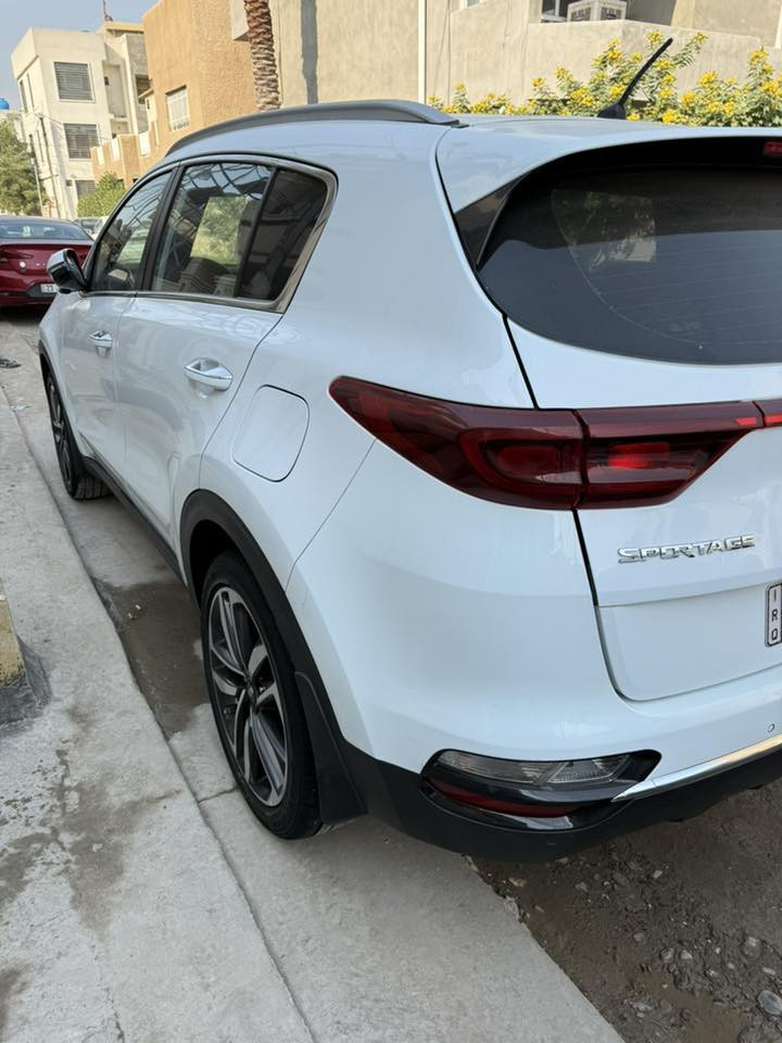 السلام عليكم

سبورتج 2019 سيارة نظيفة جداً خليجي مكفوله  ماشية 49 محرك 2000 دوش رقم وسنوية جديدة بغداد بأسمي السعر 202وبي مجال مكاني سيديه حي الاعلام الرقم***********
