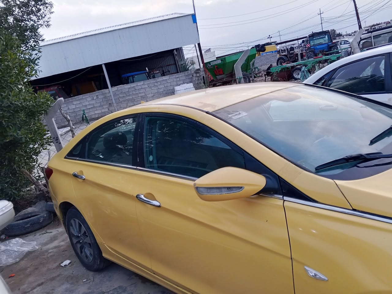 سلام عليكم للبيع سوناتا 2011
سياره جاهزة كير محرك جديد 
تخم تاير صدر جديد 
تحويل مباشر 
للاسفتسار ***********
*********** واسط الزبيديه
