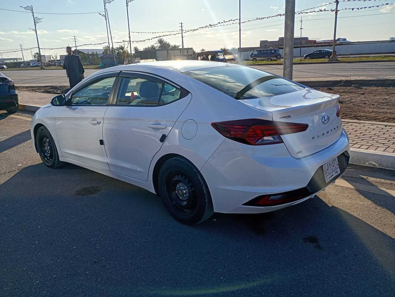 السلام عليكم للبيع النترا م2020 أمريكي بيها صفحة السكن صبغ بدون دواخل السيارة حلوه  مابيها نقص برغي كير محرك وضع شركة 
رقم بغداد معوقين بعد 10 اشهر وصير حره المعوق شاب بعده السعر 120 عنوان واسط الصويرة فلكه الزعيم ***********
