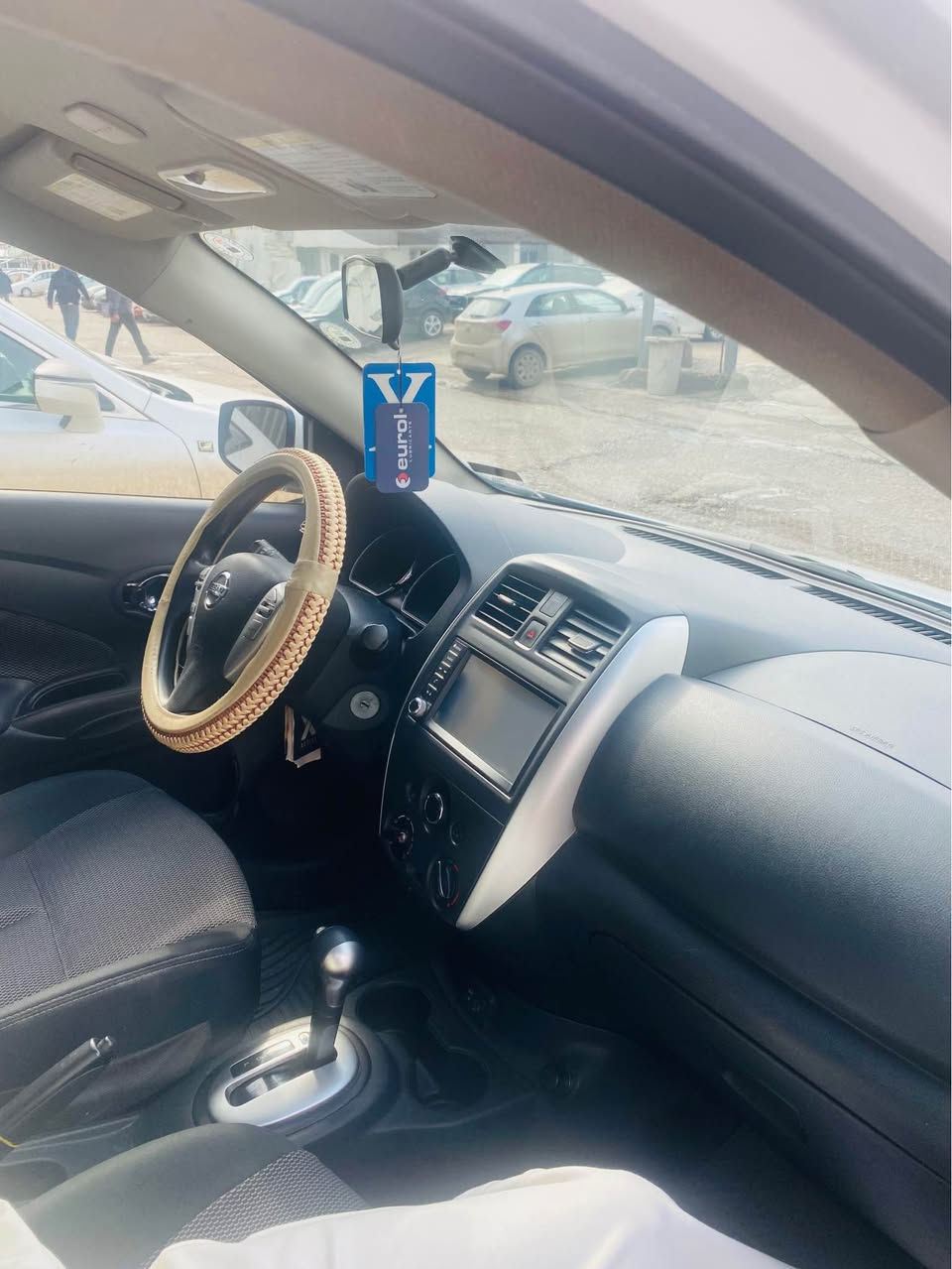 نيسان فيرسا وارد أمريكي 
موديل 2019 SV رقم دهوك 
رقم سنوي جديد  ٢٠٢٣٠  هزة جديد 
صبغ قطعتين صبغ بجم خلفي كبس 
باب جاملخ صبغ 
كير محرك شرط تحويل خرامة شرط 
ماشي ٧٠ 
مكان عقرة سعر ١٠٦ مجال اكر, نينوى


**إذا كنت صاحب هذا الإعلان وتريد حذفه لأي سبب، رجاءا أرسل رسالة إلى الدعم الفني**