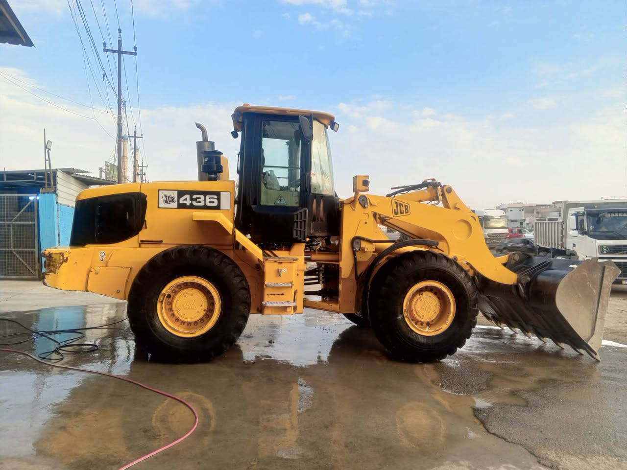 شؤفار جيسابي بؤ فرؤشتن للبيع حجم 436 موديل 2005
منافسه زؤر خاوينه هموگياني بأشرته 
 رقم تلفون *********** رقم تلفون ‏‪***********‬‏
