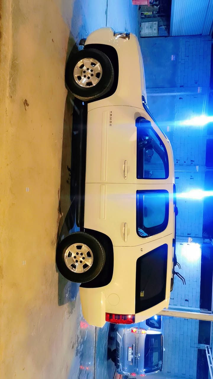 سلام عليكم تاهو مديل 2014 خليجي فول مواصفات LT كير ومحرك وحداديه من كلشي جاهزه داخل بيجي فوول للأخير رقم انكليزي باسمي سنويه جديده 2030 تنتهي السياره كفاله عامه من الدعاميه للدعاميه مال بيت  السعر 290 وبيها مجال رقم الهاتف *********** واثير *********** مكان السياره البصرة قضاء المدينة
