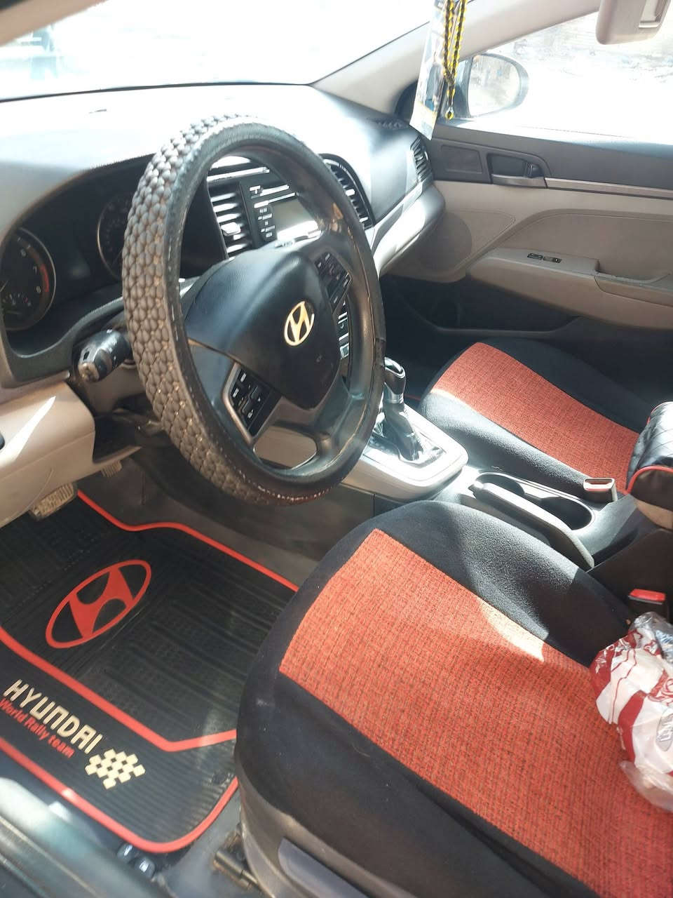 السلام عليكم ...النترا وارد أمريكي حادثها بسيط شطح بين باب  السايق والباب المجاور اله ماشيه ٦٣ محرك دوش ٢٠٠٠حقيقي كير ومحرك مكفولات  الابر باك طاك وراجع سستم بالإمارات مافيها تبديل اي قطعه بس هنا عندي الدعاميات الخلفيه والاماميه شخطن وصبغتهم من جديد رقم اربيل باسمي تريد وكاله تريد تحويل حاضر الهزة جديدة  نهايه الشهر الثامن 2026 تخلص رايدها ١٢٠ وبيها مجال مكاني بغداد ***********
