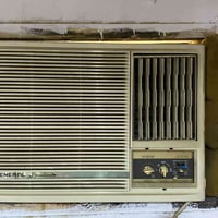 للبيع مكيف جنرال شرط على الفحص سعره٢٥٠ وبي مجال  الاستفسار والاتصال 07...