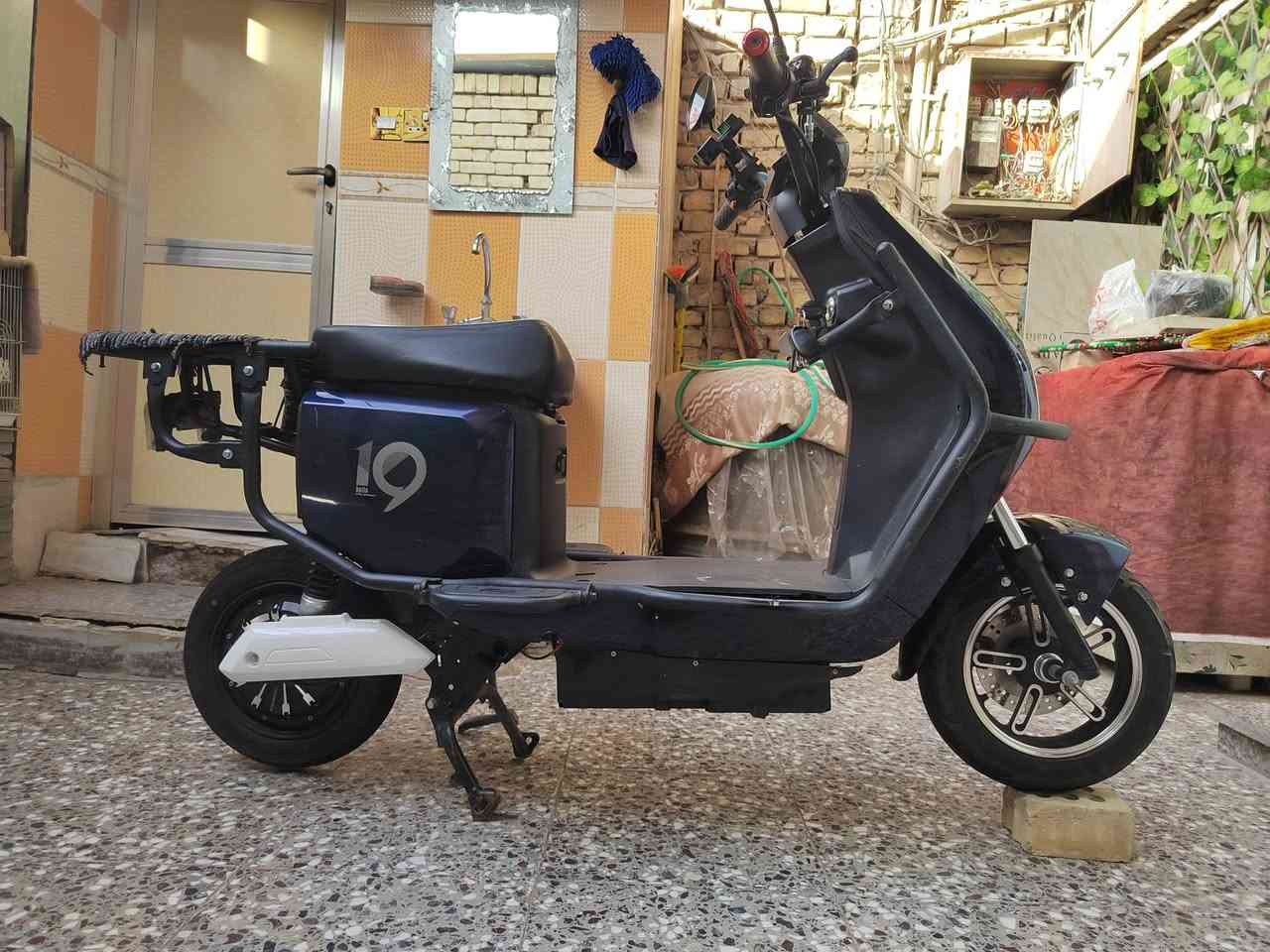 السلام عليكم
دراجة شحن19hllo
ملف 1500
6 بطاريات (الدراجه مستحقه بطاريات)
(ابيع بطاريات تالفه) 
سرعه 60
والنظافه موضحه بالصور 
العنوان بغداد البلديات
رقم الهاتف ***********

