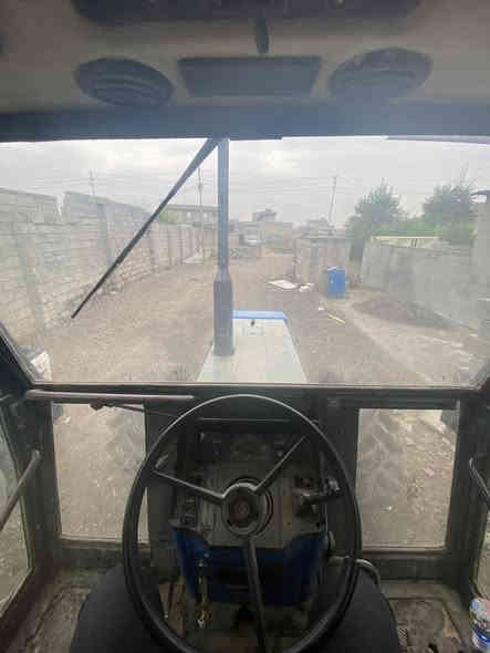 سەرەتا بەناوی خودا  تراكتور فيات بؤفرۆشتن مۆدیل 2003 گێر مەکینە اکسل بەشەرت  تەراکتۆرە کە  پارچەیە   رقم ***********
