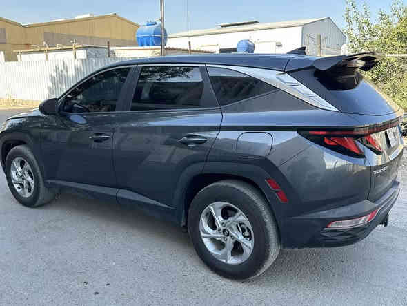 توسان 2024 محرك 2500 نص فول بدون تبديل صبغ نص بنيد 
دخول جديد العنوان بغداد الزعفرانيه 
سعر 173بيه مجال
***********
